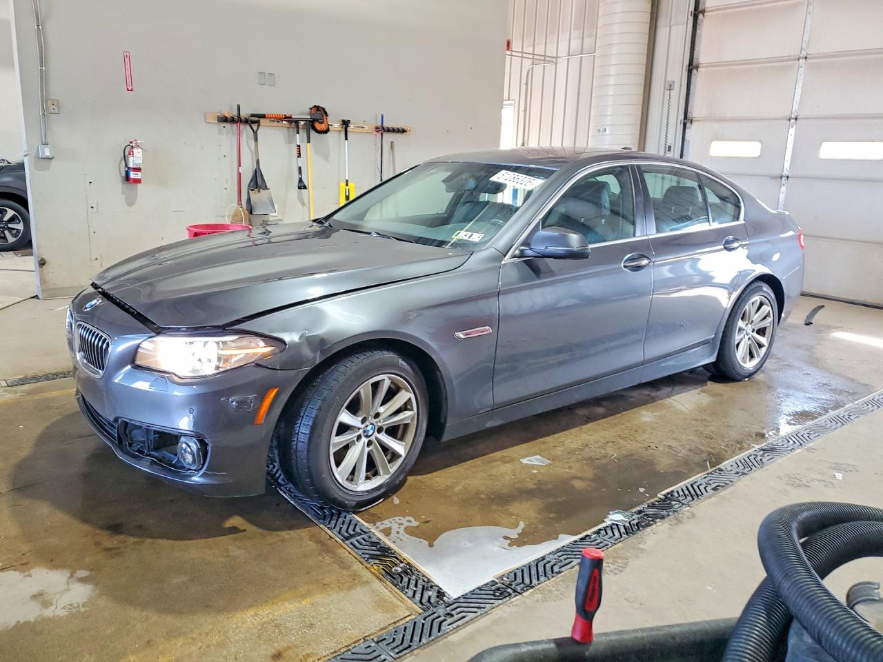 2016 BMW 528 XI