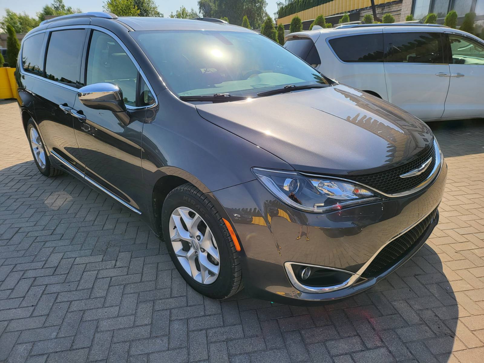 2020 Chrysler Pacifica Limited